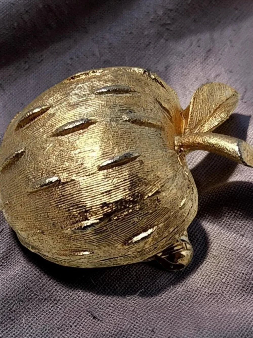 vintage napier gold tone teachers apple brooch